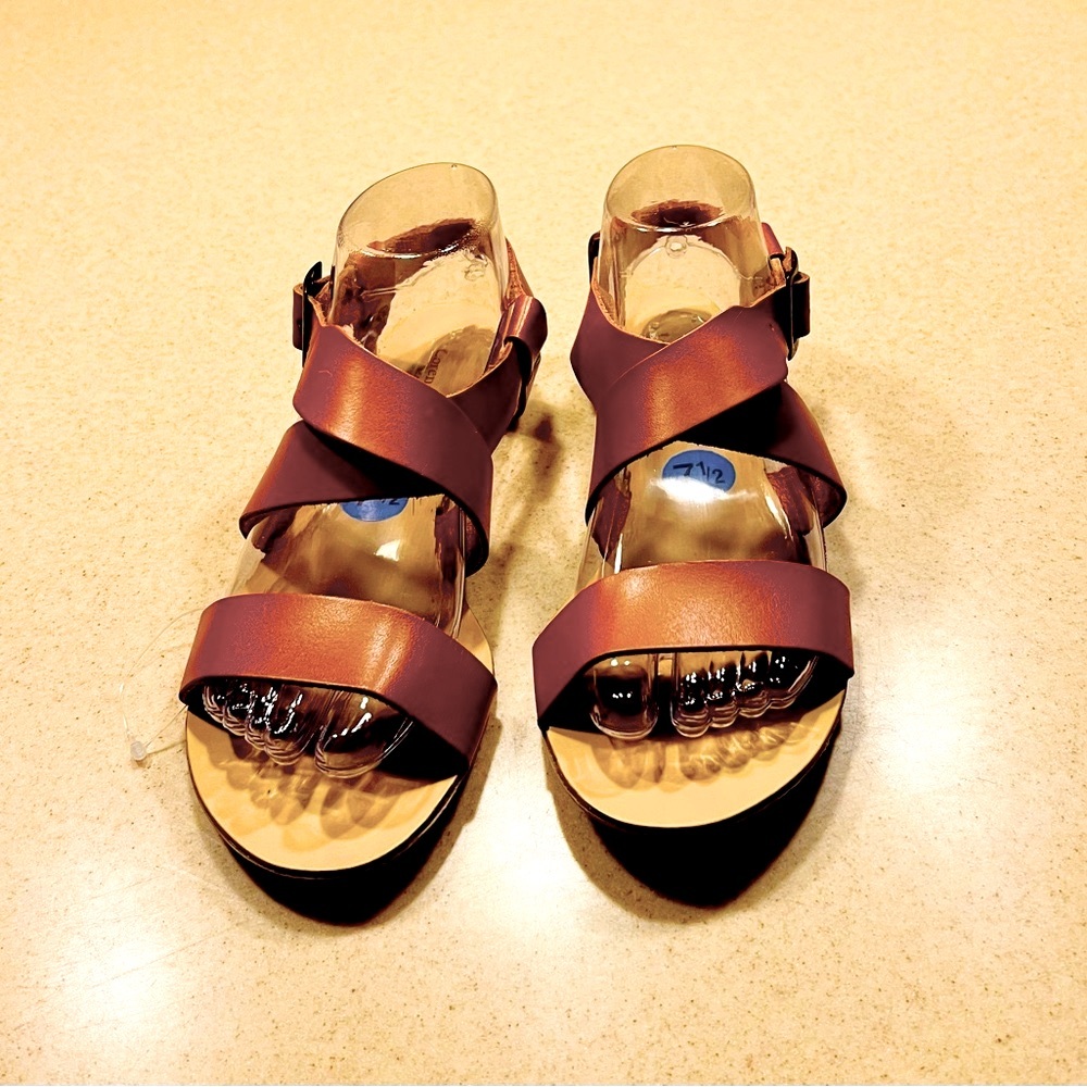 Lorenzo Chelini women’s leather shoes/sandals size 7,5